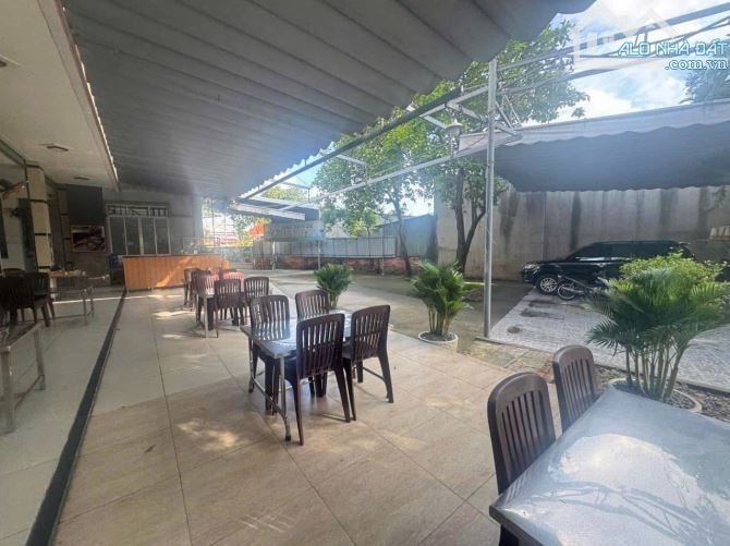 CẦN BÁN GẤP NHÀ HÀNG VÀ BIỆT THỰ GIẢM NGAY 3 tỷ - 3