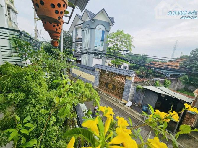 BÁN NHÀ MẶT TIỀN HUỲNH THỊ HAI Q12 - 2 TẦNG 56M2 - 4.3 TỶ. - 3