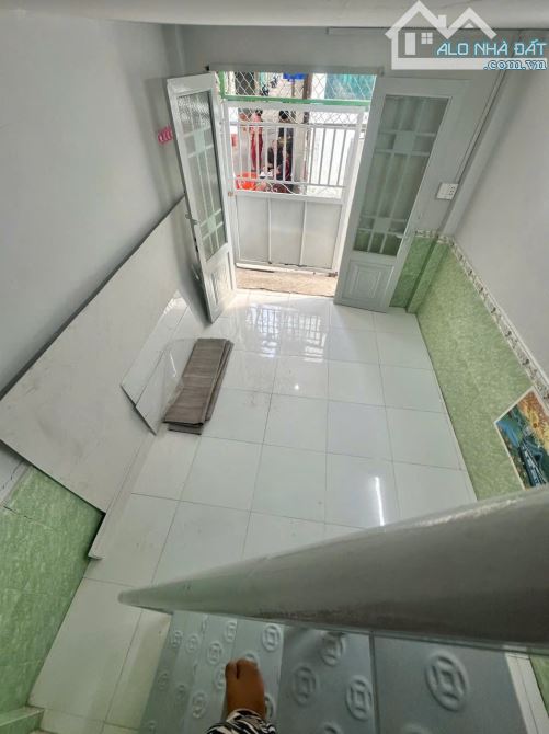 HÀNG NGỘP - BÁN GẤP DÃY NHÀ TRỌ 2 TẦNG - DT KHỦNG 160M - NGANG 6M - HXT - Q7- CHỈ 10.5 TỶ - 3