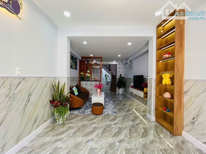 🌈 NHÀ 3LẦU MỚI HẺM XE TẢI , ĐƯỜNG NGUYỄN OANH , P17 , QUẬN - GV - 3