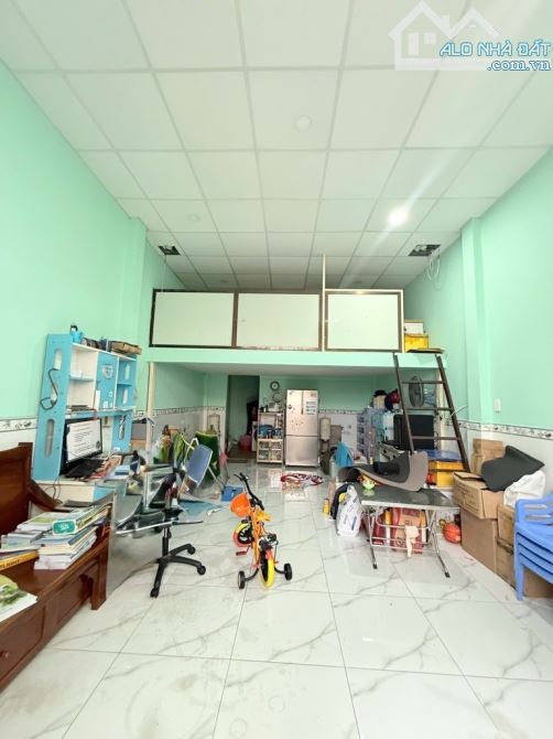 🏡B.án n.hà Lạc Long Quân - 53m2 - 3 T.ầng - N.gang 4.2m - HXH 4m - 3pn , An Ninh , SHR 🏡 - 3