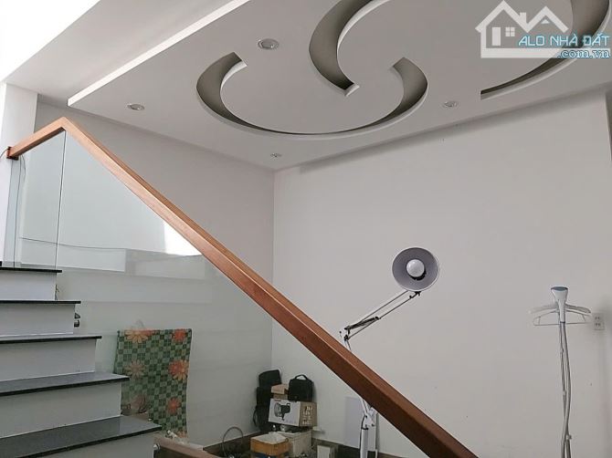 DUY NHẤT CĂN NHÀ 3 TẦNG MẶT TIỀN NGUYỄN CAO - THANH KHÊ. SÁT BIỂN . ĐỦ TIỆN ÍCH. NHỈNH 6tỷ - 3