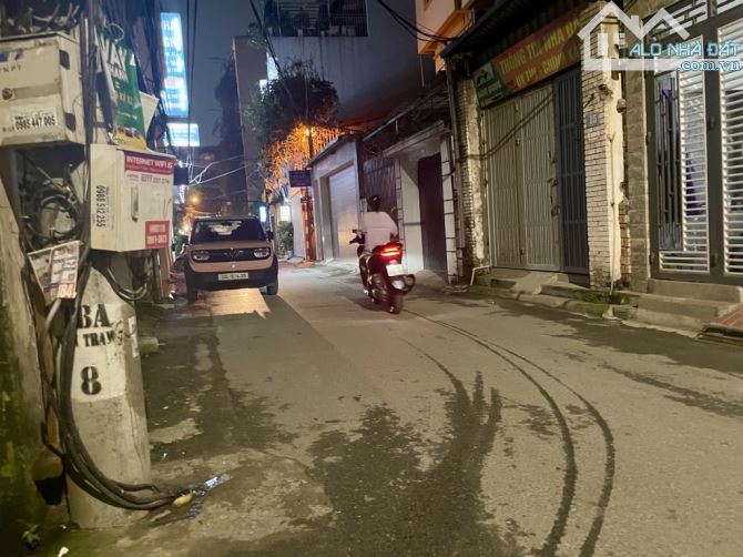 Bán mảnh đất ngõ ô tô , phố trạm 66m2 , mặt tiền 4m hậu 4m - 3