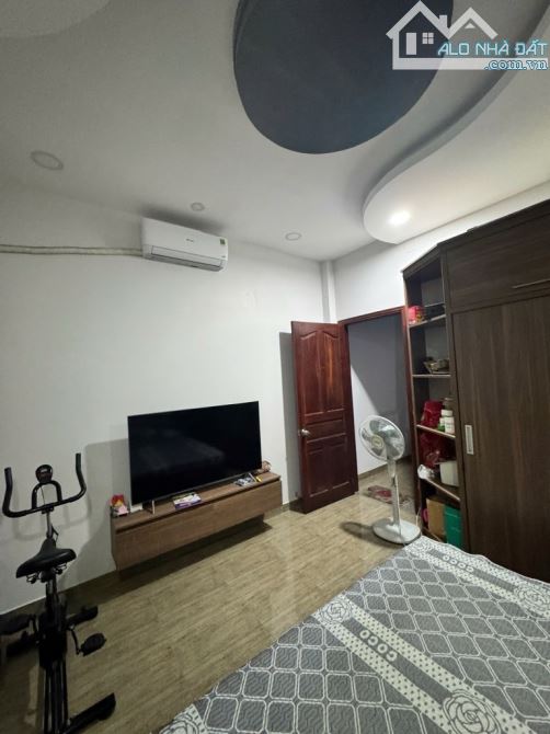 BÁN NHÀ HXT 6M – PHẠM ĐĂNG GIẢNG, NGÃ TƯ GÒ MÂY – BÌNH TÂN DT 56m2(4x14)4 tầng giá 5.5 TỶ - 4