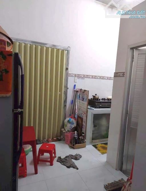 Chủ ngộp bán gấp nhà C4 ở Xuân Thới Sơn - Hóc Môn, . DT 85m2, giá 700 triệu. SHR. - 4