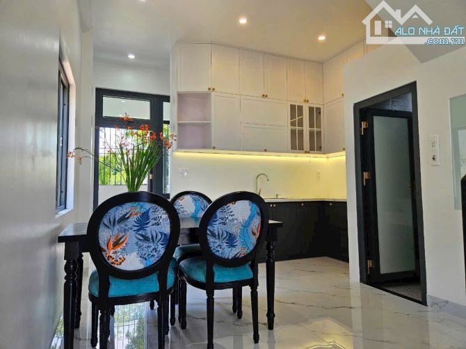 Nhà 2 tầng đẹp Vân Dương kiến trúc đẹp mắt - TP Huế - 4
