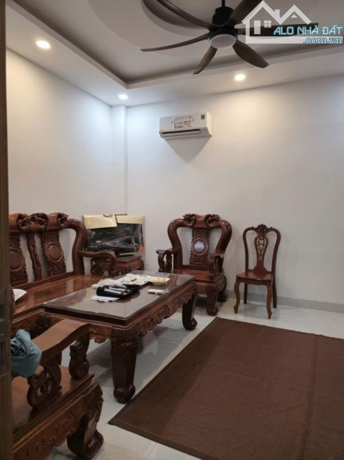 BÁN NHÀ MẶT TIỀN KINH DOANH NGUYỄN QUÝ ANH-5 TẦNG- 4 PHÒNG NGỦ-GỌI CHO EM XEM NHÀ - 4