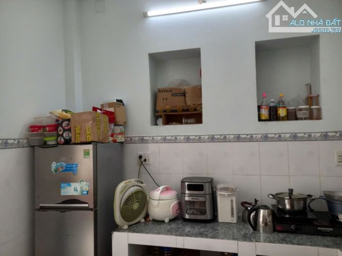 Cho thuê nhà 1/ lý thánh tông (4.5 x 10m), nhà 1 lầu, 2pn 2wc, giá chỉ 8.5 tr - 4