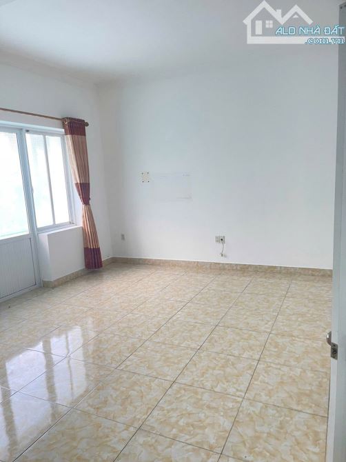 Chỉ 5,2 tỷ nhà 3 tầng 60m2 siêu đẹp khu TĐC Xi Măng, Sở Dầu, Hồng Bàng - 4