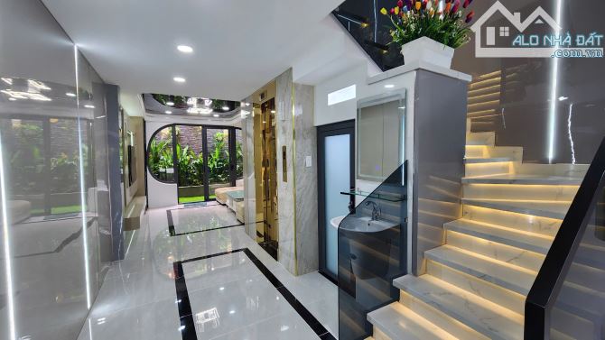 NHÀ PHỐ THANG MÁY – ĐẲNG CẤP - 4 TẦNG - FULL NỘI THẤT NGAY NGÃ TƯ GA - QUẬN 12 - 4