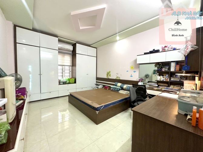 Bán nhà tuyến 2 Hoàng Ngọc Phách, 2 ô tô tránh nhau - 4