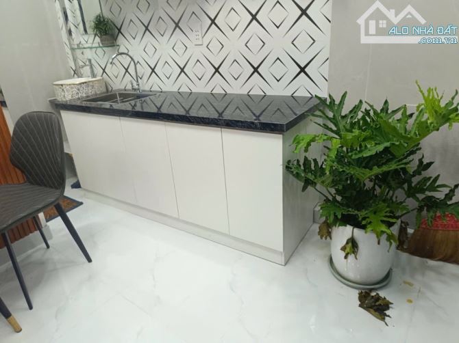 Nhà Gò Vấp giá 2 tỷ 75 có 2 tầng mới đẹp đường Phan Văn Trị Phường 10 không lộ giới - 4
