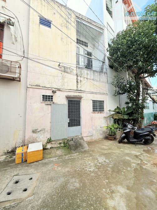 Nhà 2 mặt hẻm ô tô, Vị trí đẹp đi đâu cũng tiện- Diện tích  48m² - Ngang gần 5m - 4