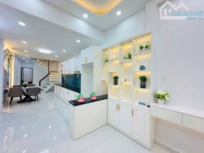 Bán gấp nhà 2ty380 MT đường 3/2 quận 10. Tặng nội thất - SHR bao sang tên công chứng - 4