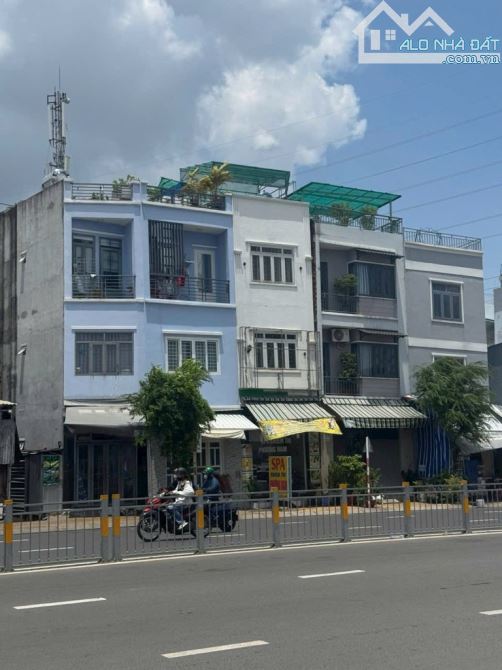 Bán nhà mặt tiền KD 4 tầng dt 3.5x7m, Nguyễn Xí, Phường 13, Bình Thạnh, Giá nhỉnh 6 tỷ TL - 4