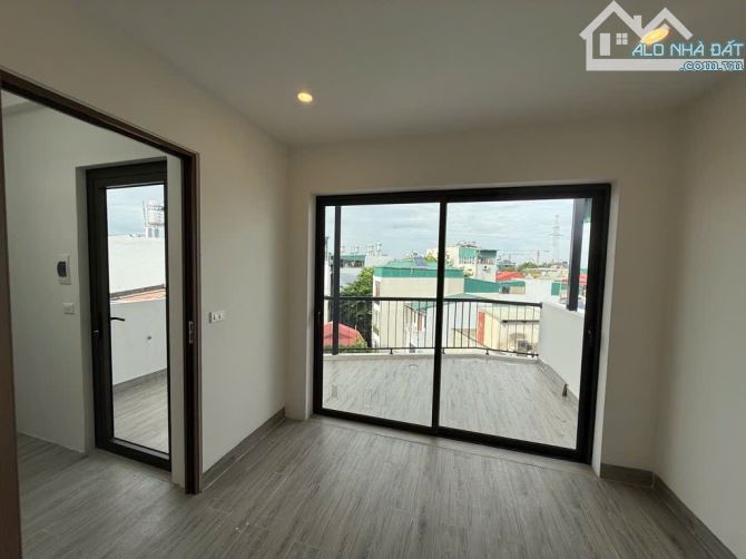 Bán nhà 5 tầng lô góc trung tâm Long Biên, DT35m2, full nội thất thông minh, giá hơn 5 tỷ - 4