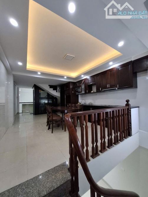 MẶT PHỐ, HOÀNG CÔNG KINH DOANH SẦM UẤT  NHÀ ĐẸP THANG MÁY VỈA HÈ 5M, DT 56M2 18 TỶ - 4