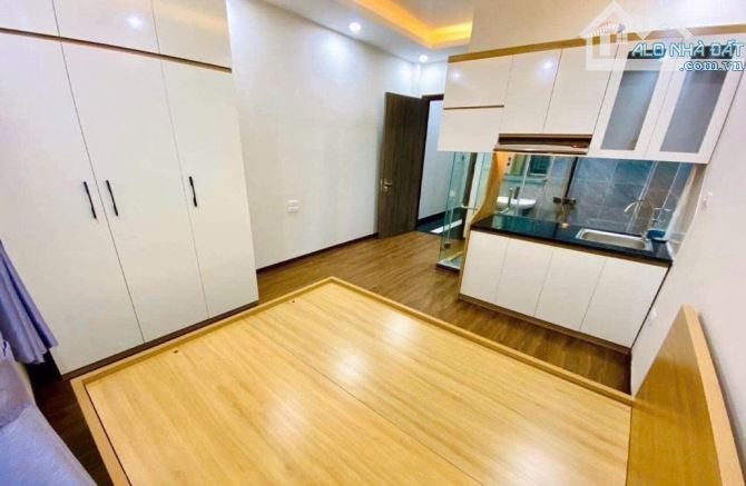 CCMN TRUNG TÂM CẦU GIẤY - NGÕ NÔNG - 9 P. KHÉP KÍN - 50M RA Ô TÔ_5 TẦNG- 50M2-14,4 TỶ. - 4