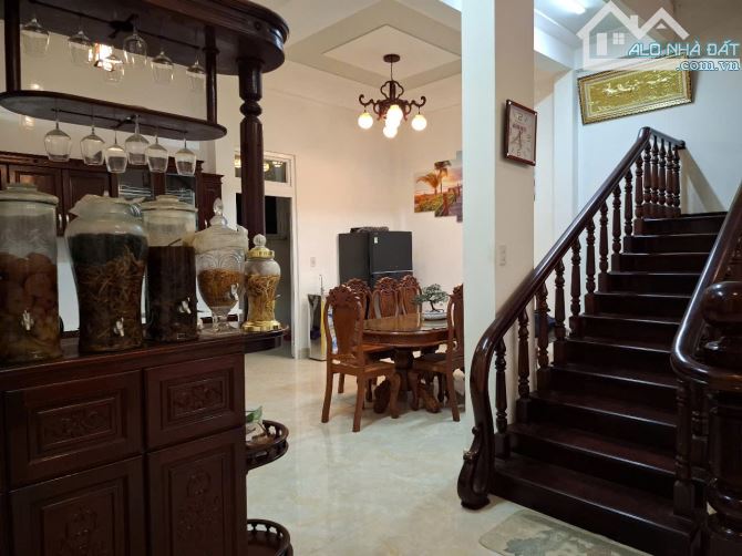 Bán gấp Biệt Thự Mặt Tiền 230m, đường Hồ Xuân Hương, P.12, Đà Lạt - 4