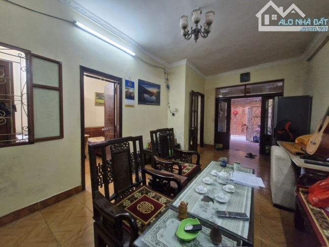 Bán nhà Thái Hà ngõ thông ô tô đỗ cửa, Dt 110m2, mt 6.2m, giá 20 tỷ. - 4