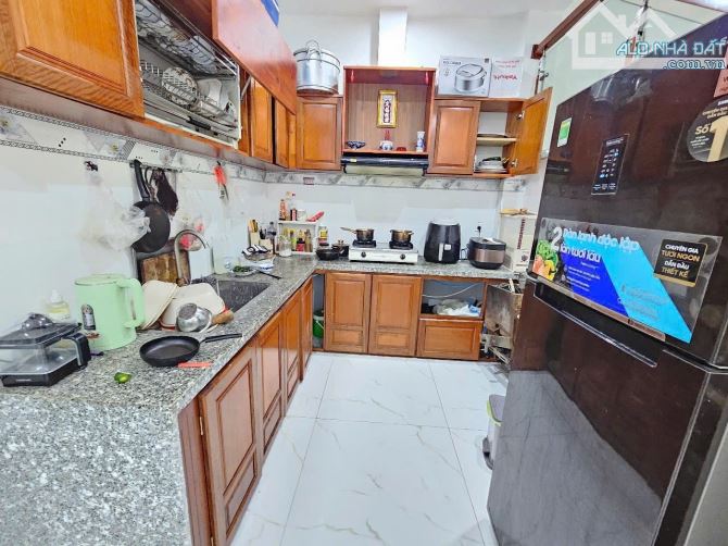 Chính chủ cần bán nhanh căn nhà 3 tầng đường Ngô Quyền.  Sơn trà - 4