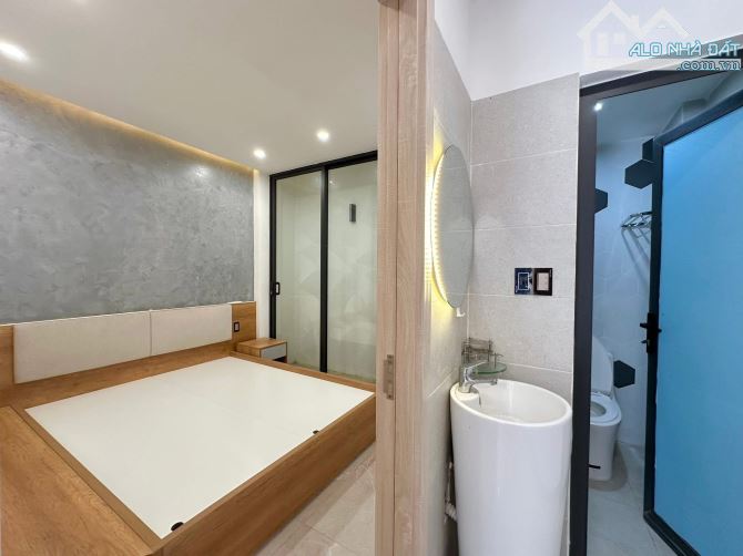 Nhà 3 tầng 3 mê kiệt Tiểu La - Hải Châu Full Nội Thất cách đường chính 70m - 4