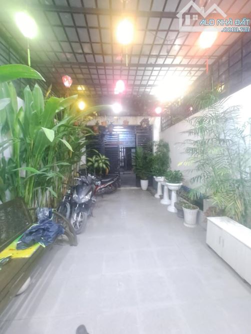 Bán nhà 94m² Q12 gần Thạnh Xuân 52-Hẻm xe tải- Giá chỉ 4.7 tỷ. - 4