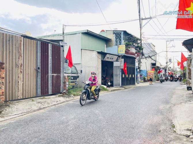 BÁN NHÀ MẶT TIỀN HUỲNH THỊ HAI Q12 - 2 TẦNG 56M2 - 4.3 TỶ. - 4