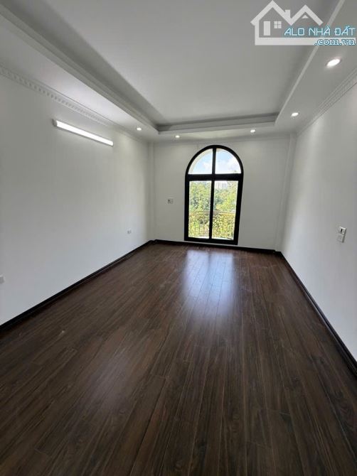 Hoa hậu Hoàng Mai - Mặt Ngõ thông, ô tô tránh - 5 tầng thang máy mới tinh mà chưa tới 8 tỷ - 4