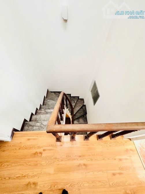 Chỉ 5,9 tỷ có ngay nhà gần phố Hoàng Hoa Thám 37m², 5 tầng, dân xây - 4