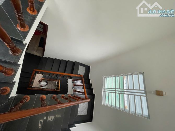 “Nhà 3 tầng đẹp kiệt Nguyễn Tri Phương – gần đường lớn, trung tâm Đà Nẵng – chỉ 4.5 tỷ” - 4