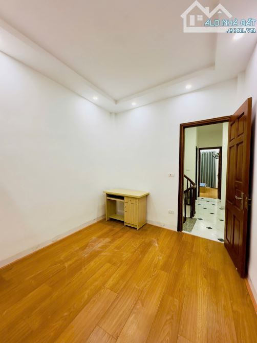 HIẾM! BÁN NHÀ RIÊNG HỮU HƯNG NAM, TỪ LIÊM 38M 5 TẦNG 4 NGỦ FULL NỘI THẤT Ở NGAY  – CHỈ - 4