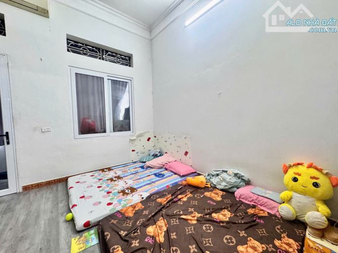 Bán nhà Nguyễn Văn Cừ,Long Biên 4 tầng,54m,mt5m gần oto nhỉnh 9 tỷ - 4