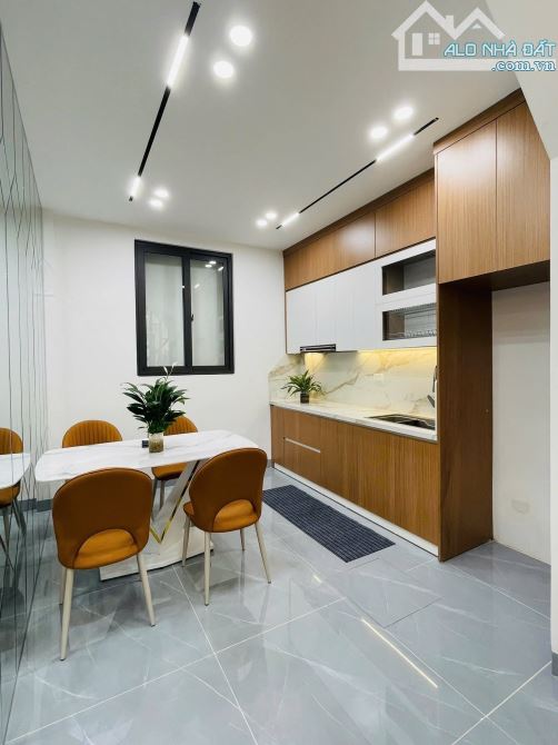 💎 NHÀ ĐẸP GIỮA NGOẠI GIAO ĐOÀN – 39M² – 5 TẦNG – VÀI BƯỚC RA PHỐ LỚN - 4