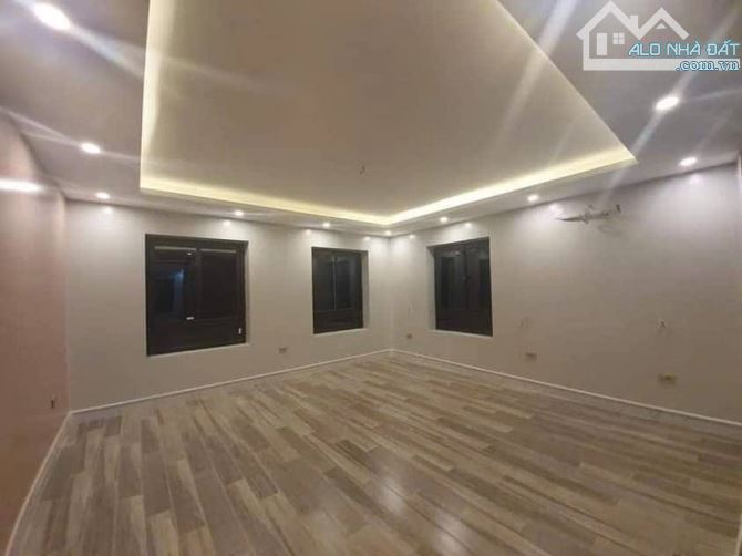 LÔ GÓC LACASTA VĂN PHÚ TRỤC CHÍNH KINH DOANH MỌI HÌNH THỨC - 4