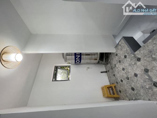 Mặt phố Đặng Văn Ngữ, 30m, Lô góc 3 thoáng, Vỉa hè kinh doanh tốt, Nhà đẹp, Thửa đất vuông - 7