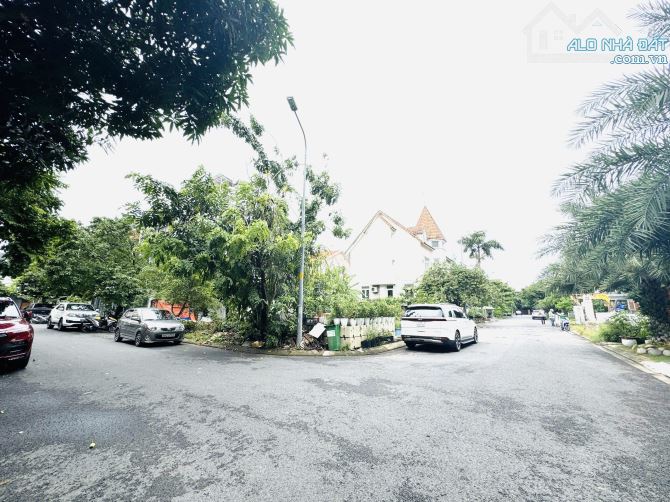95 Tỷ-Sở Hữu Khuôn Đất Biệt Thự 310m2(15x21) Góc 2MT Khu Compound Ven Sông,Thảo Điền,Q2 - 5