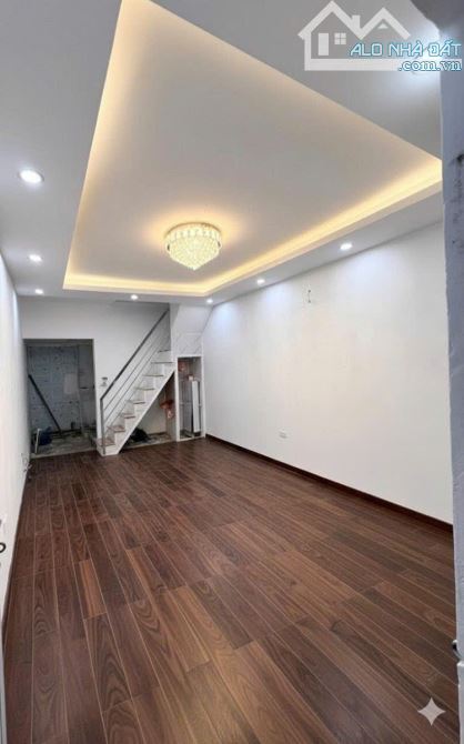 TẬP THỂ CƠ GIỚI 6 – DT SỔ 19M², SỬ DỤNG 45M² – GIÁ CHỈ 1,89 TỶ – BẮC TỪ LIÊM  ✨ Vị trí siê - 5