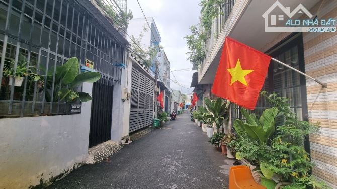 ✅DIỆN TÍCH 100m2✅Ô TÔ ĐẬU TRONG SÂN ✅4 PHÒNG NGỦ, NHÀ 2 TẦNG THUẬN TIỆN ĐI MỌI NƠI GIÁ RẺ - 5