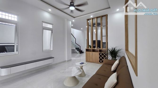 NHÀ MẶT TIỀN NGUYỄN PHÚC CHU KHU ĐẤU GIÁ: GIÁ 4.18 tỷ - 5