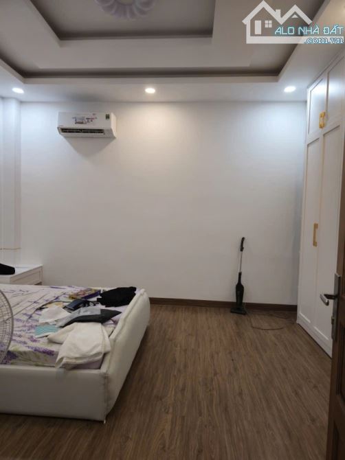 BÁN NHÀ MẶT TIỀN KINH DOANH NGUYỄN QUÝ ANH-5 TẦNG- 4 PHÒNG NGỦ-GỌI CHO EM XEM NHÀ - 5