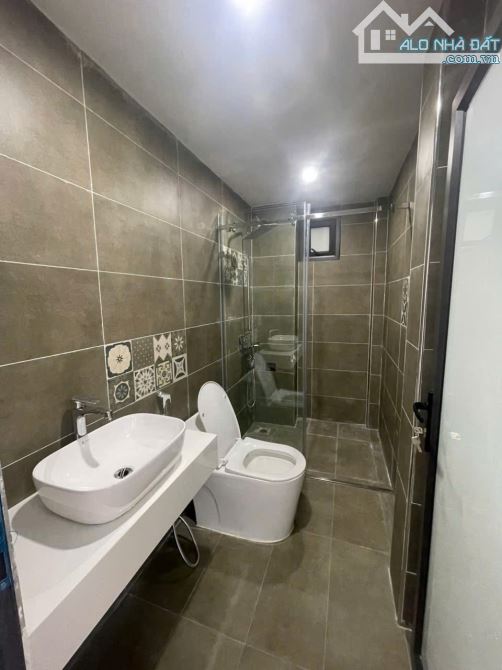 Bán nhà gần hồ Hai Bà Trưng , DT: 44m2 , xây 36m2 x 6 tầng , - 5