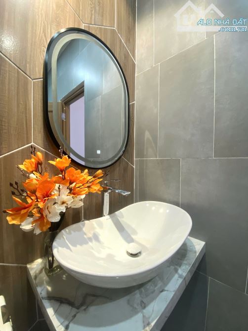 SIÊU VIP NHÀ 2 TẦNG TRUNG TÂM HẢI CHÂU -CHỈ NHỈNH 3 TỎI - 5