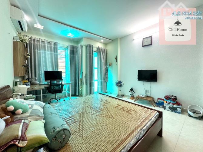 Bán nhà tuyến 2 Hoàng Ngọc Phách, 2 ô tô tránh nhau - 5