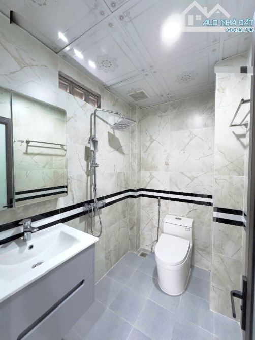 BÁN TÒA CCMN AN DƯƠNG VƯƠNG - 8 TẦNG THANG MÁY - 19 CĂN HỘ FULL NỘI THẤT - LÔ GÓC 2 MẶT - 5