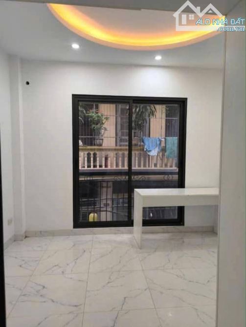 CCMN 6 TẦNG THANG MÁY MỚI TINH_HAI BÀ TRƯNG_ĐẦY ĐỦ PCCC_SÁT PHỐ_DT63m_6T_MT7m_Giá 15 Tỷ