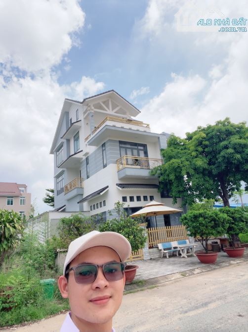ĐẤT BIỆT THỰ KDC GIA HÒA - VIEW CÔNG VIÊN CẠNH BỜ SÔNG - ĐỖ XUÂN HỢP 200m2 - 18 TỶ TL MẠNH - 5