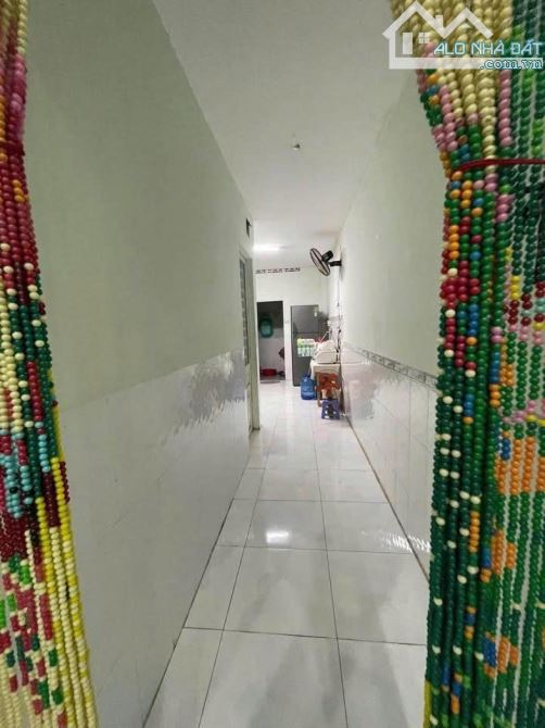 Ngộp ngân hàng nên bán gấp căn nhà ở Thị Trấn Hóc Môn, DT 100m2, Giá 1 tỷ 050. - 5