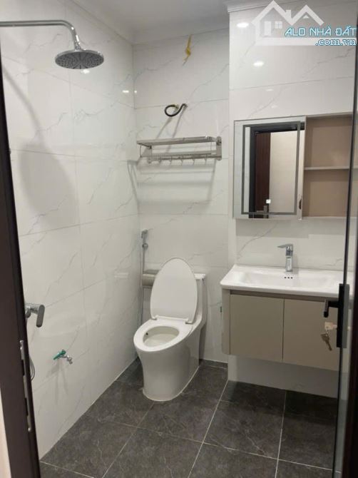 Bán nhà 5 tầng Việt Hưng mới cóng, full công năng, diện tích rộng 55m2, giá 6 tỷ+ - 5