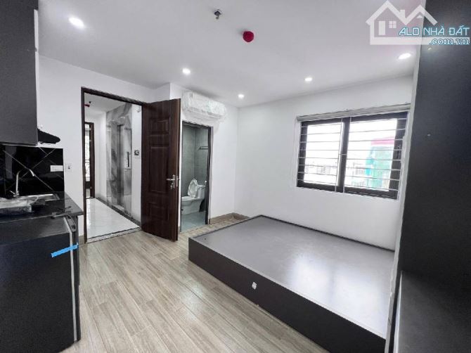 CẦN BÁN SIÊU PHẨM CCMN DÒNG TIỀN CẦU GIẤY 6 TẦNG THANG MÁY XÂY MỚI 2 THOÁNG - 5